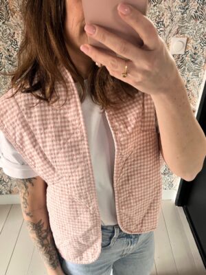 VESTE SANS MANCHES VICHY ROSE